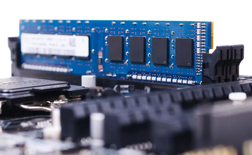 khe-ram-mainboard