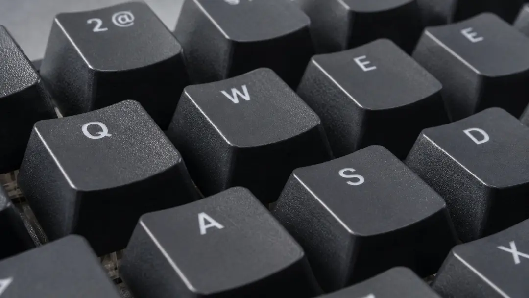 Keycap ABS trên bàn phím cơ dùng cho học tập làm việc và gaming