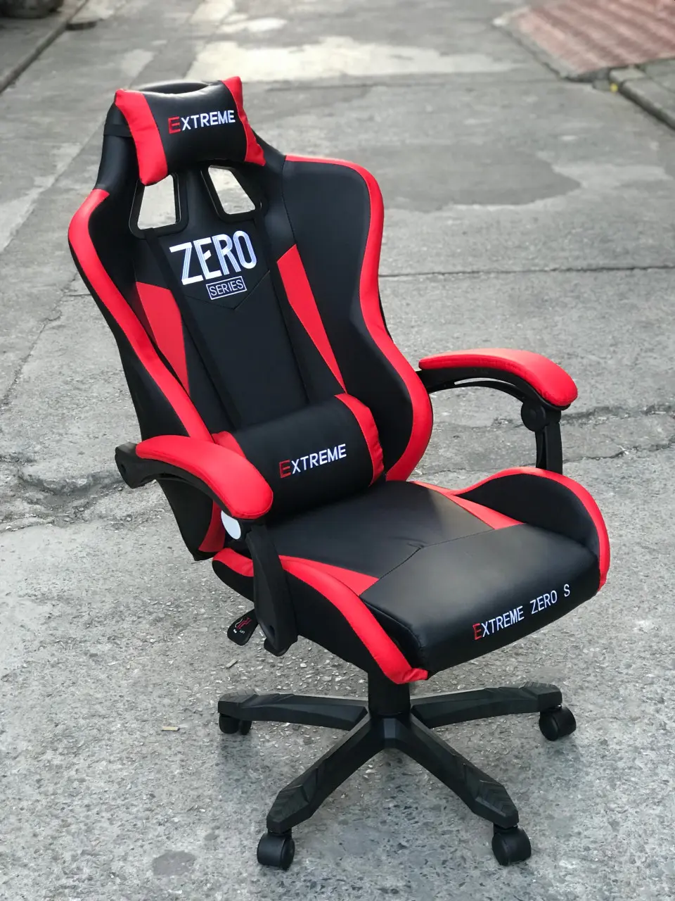 Form ngồi ghế gaming Extreme Zero S cho góc máy tại nhà
